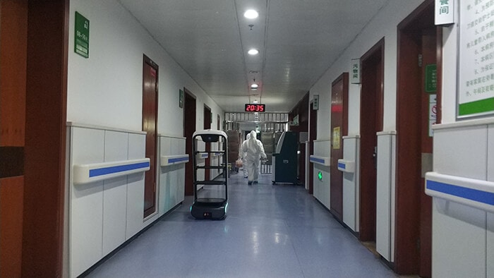 Pudu deployed in a Hangzhou Hospital, China